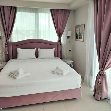 Light Blue Hotel Nea Kallikrateia Екстер'єр фото