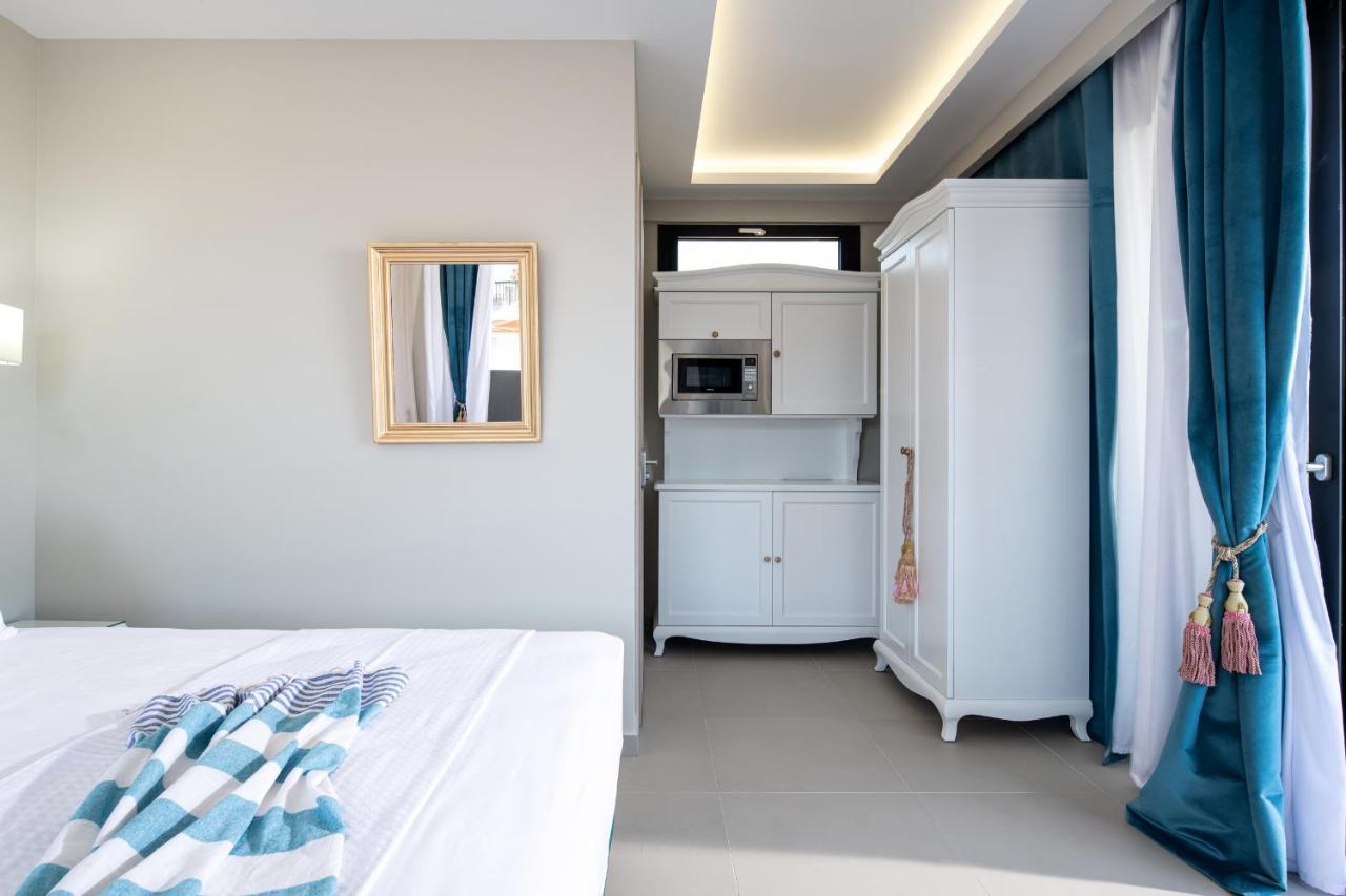 Light Blue Hotel Nea Kallikrateia Екстер'єр фото